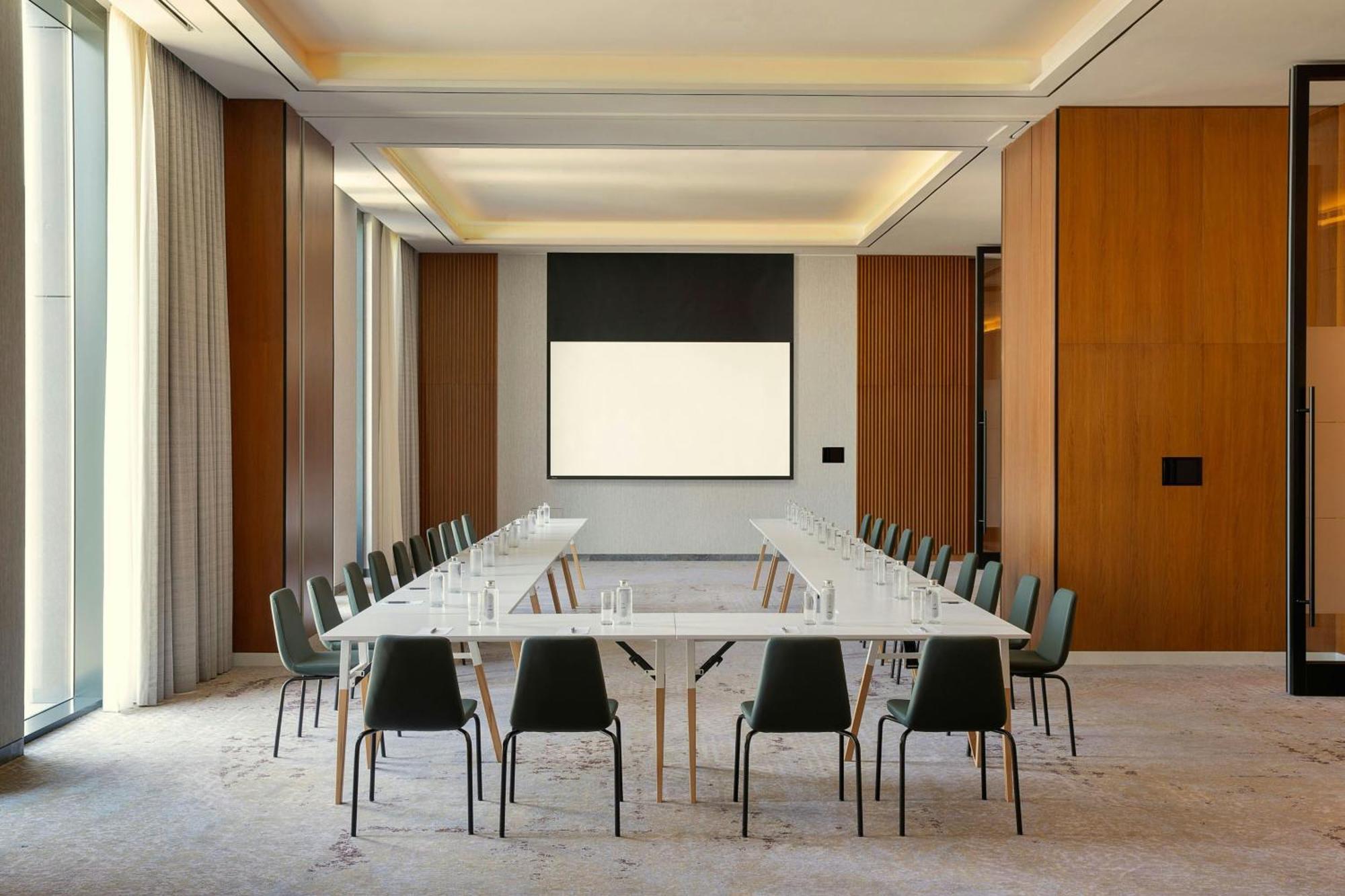 מנאמה Sheraton Bahrain Hotel מראה חיצוני תמונה
