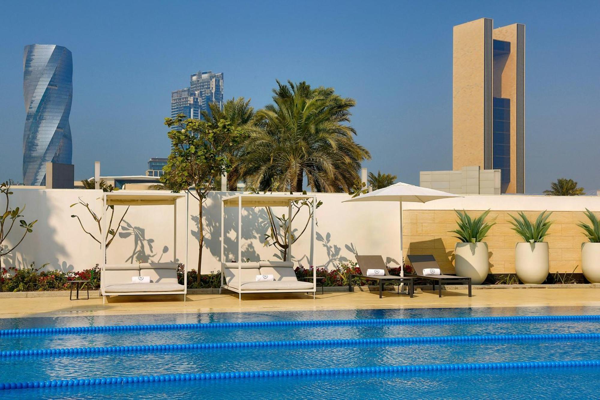 מנאמה Sheraton Bahrain Hotel מראה חיצוני תמונה