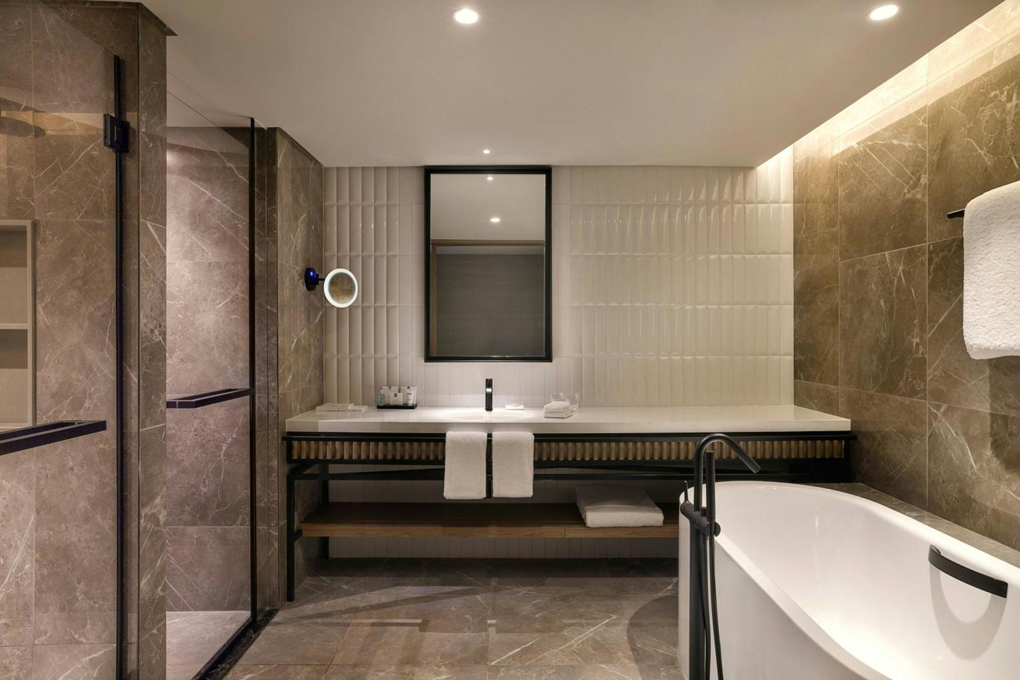 מנאמה Sheraton Bahrain Hotel מראה חיצוני תמונה
