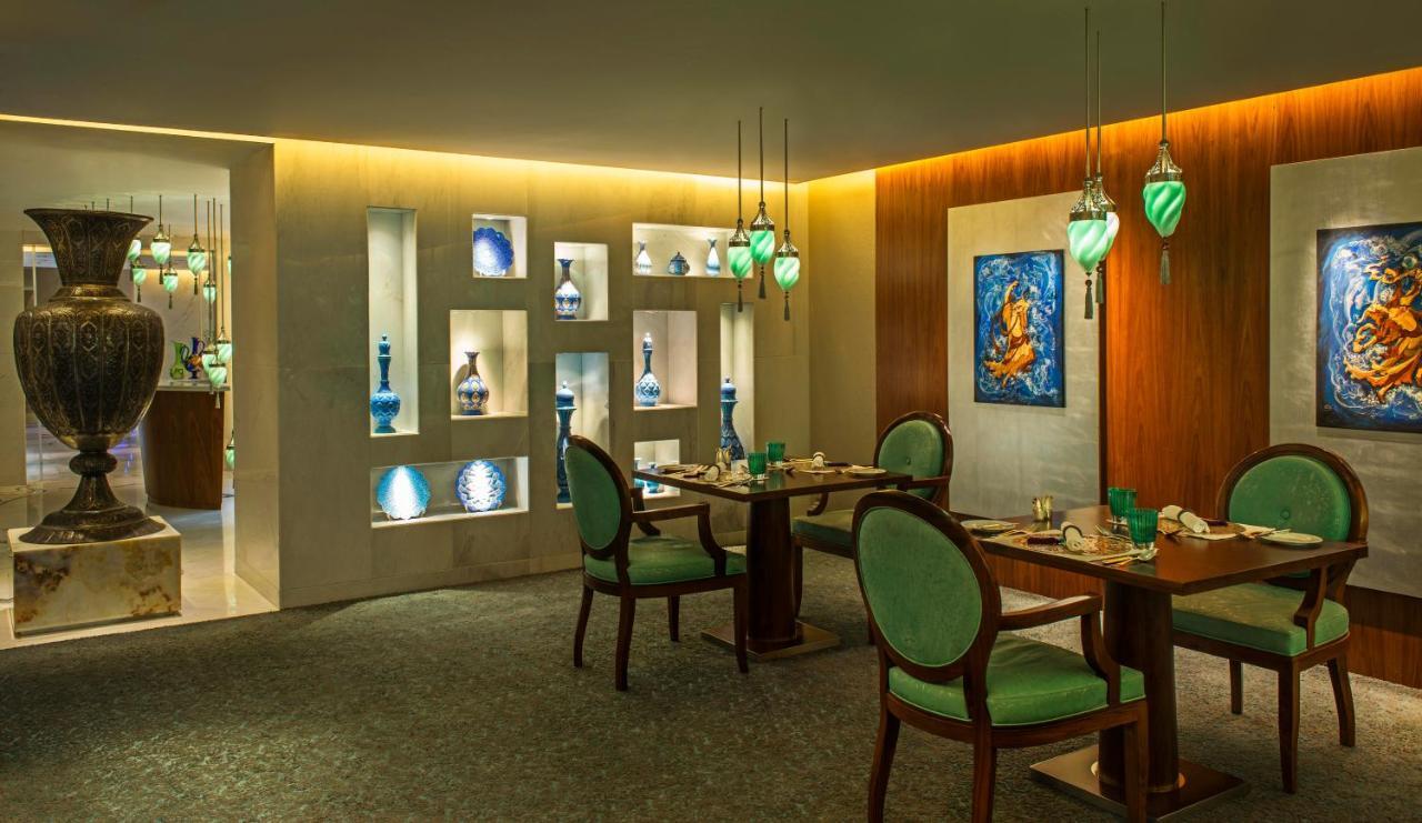 מנאמה Sheraton Bahrain Hotel מראה חיצוני תמונה